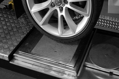 Interior stație ITP cu aparatură RAR